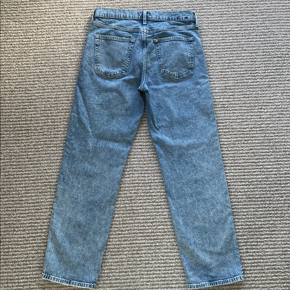 Gap 90s Loose Straight Leg Jeans
Mid rise medium blue wash - Picture 2 of 4